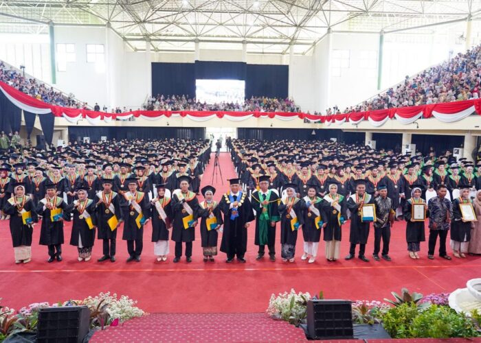Wisudawan Terbaik Fakultas Teknik Dan Sains